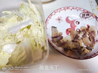 腊肉炒白菜的做法步骤：1