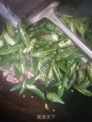 辣椒炒肉的做法步骤：3