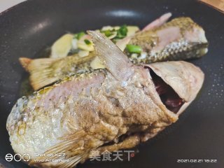 红烧长江鲫鱼的做法步骤：3