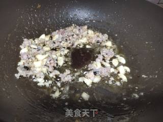 香菇肉末炒花菜的做法步骤：2