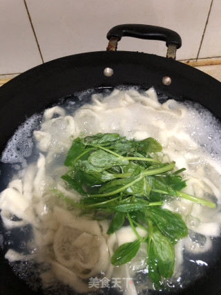 水煮鱼刀削面的做法步骤：4