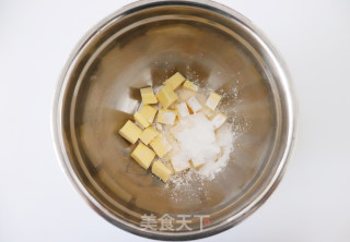 莓”好甜品都予你 | 酸酸甜甜草莓派的做法步骤：1