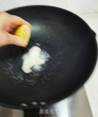 凤梨虾球的做法步骤：6