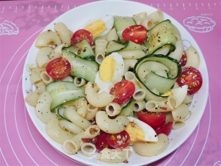 附油醋汁制作方法的沙拉的做法步骤：1