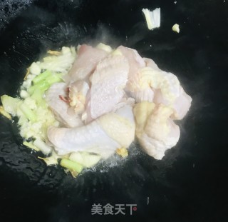 鸡肉焖腐竹的做法步骤：4
