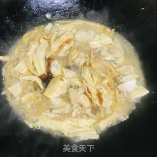 鸡肉焖腐竹的做法步骤：8