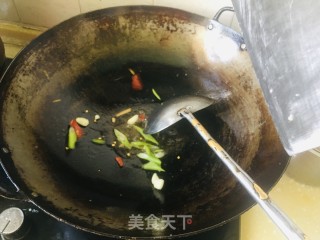 韭黄炒肉丝的做法步骤：5