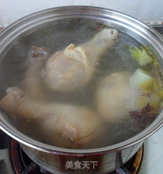 油浸鸡腿的做法步骤：2