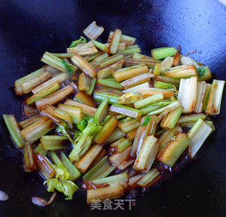 酱油炒芹菜的做法步骤：6