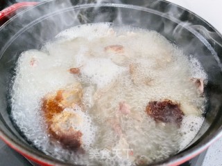汤鲜味美的鸭架粥，一口气喝三碗的做法步骤：5
