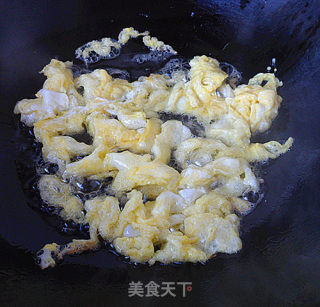 虾皮韭菜蛋炒饭的做法步骤：3