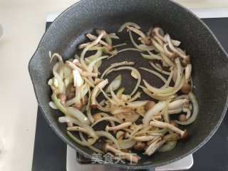和风鸡肉蘑菇奶油意面的做法步骤：7