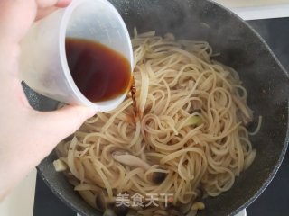 和风鸡肉蘑菇奶油意面的做法步骤：9