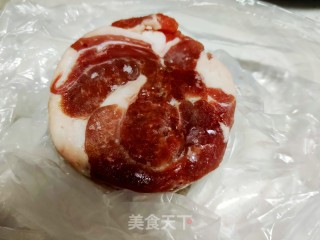 葱爆羊肉的做法步骤：1