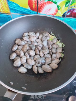 酱香花蛤的做法步骤：4