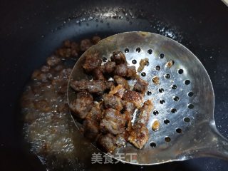孜然牛肉粒的做法步骤：6
