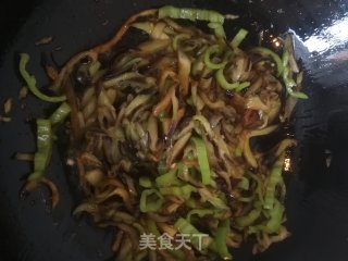 茄子尖椒丝儿的做法步骤：7