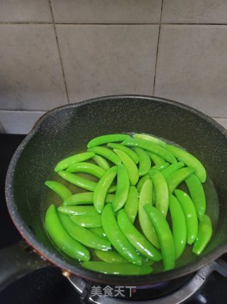 甜豆炒八爪鱼的做法步骤：4