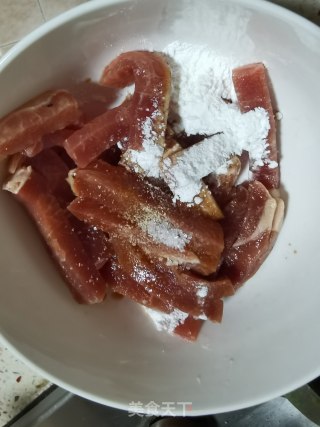 牛柳炒花菜的做法步骤：4