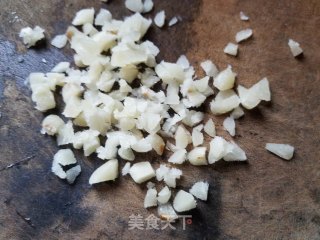 腊味蒜叶炒花菜的做法步骤：4