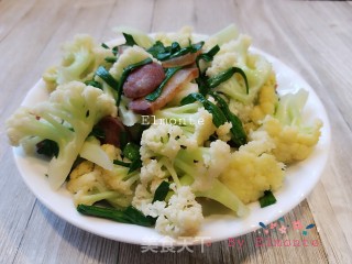 腊味蒜叶炒花菜的做法步骤：11