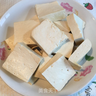 蒜香鸡蛋煎豆腐的做法步骤：2