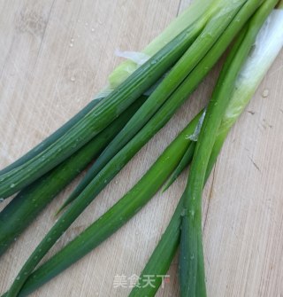 “早春美味”春葱炒羊肺的做法步骤：3