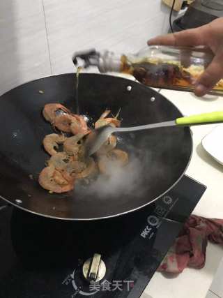 辣炒大虾的做法步骤：2
