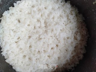 极品蛋炒饭的做法步骤：1