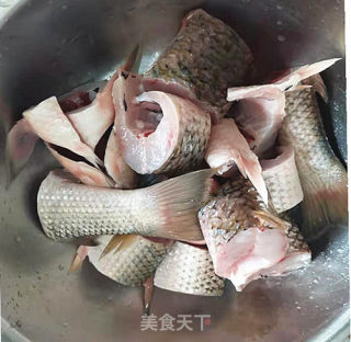 红烧梭鱼的做法步骤：2