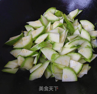 肉炒小西葫的做法步骤：5