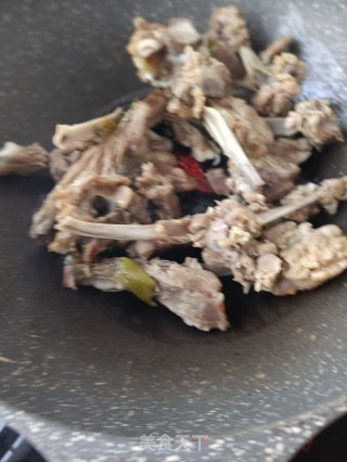 孜然羊排的做法步骤：11