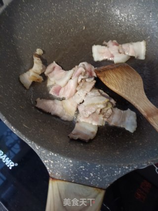 韭菜回锅肉的做法步骤：4