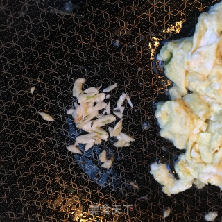 菠菜鸡蛋炒年糕的做法步骤：9