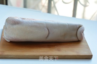 卤牛舌汤面的做法步骤：1