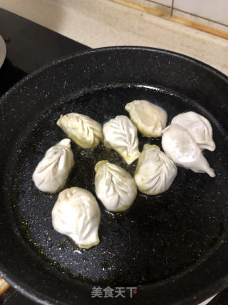 香煎小饺的做法步骤：1