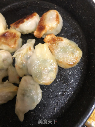 香煎小饺的做法步骤：4