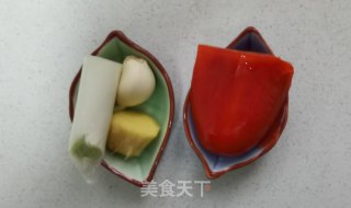 西芹炒里脊的做法步骤：5