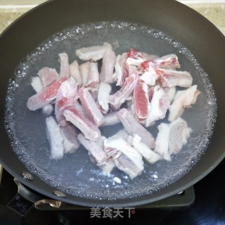 牛腩炖萝卜的做法步骤：5