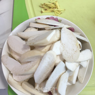 杏鲍菇炒牛肉的做法步骤：1
