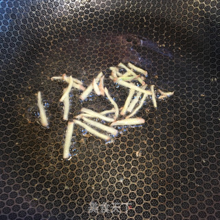 杏鲍菇炒牛肉的做法步骤：3