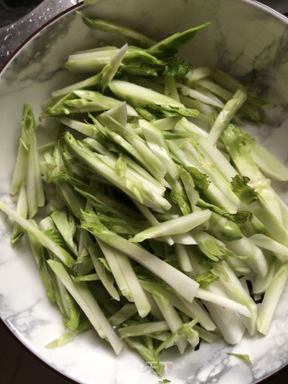 烂肉儿菜的做法步骤：1