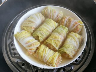 百财肉卷的做法步骤：10