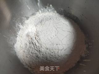法国牛奶面包的做法步骤：1