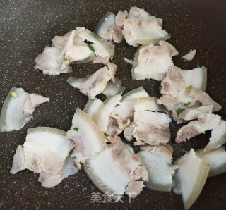 胡萝卜白菜肉焖面的做法步骤：4