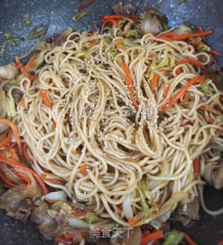 胡萝卜白菜肉焖面的做法步骤：9