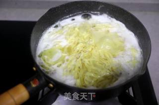 鸡蛋青菜汤面的做法步骤：5