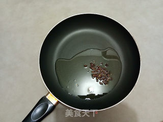 蒜香蟹味菇拌木耳的做法步骤：5