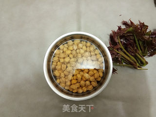 香椿拌鹰嘴豆的做法步骤：1