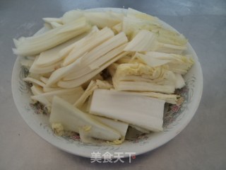 红烧肉熏鸡蛋烩大白菜的做法步骤：9